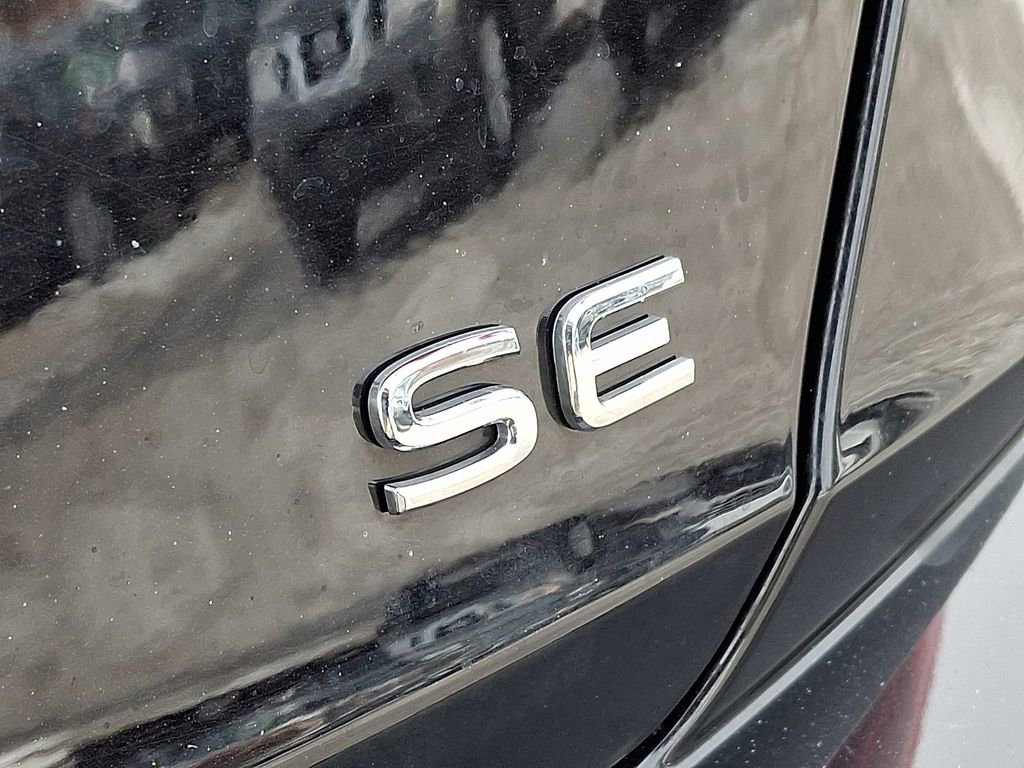 Used 2024 Volkswagen Jetta SE image 31