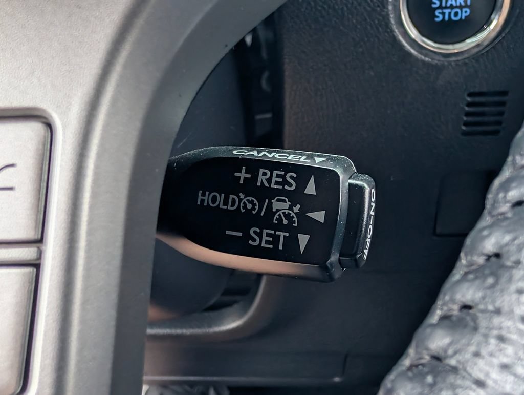 Used 2022 Toyota 4Runner SR5 AWD/4WD image 30
