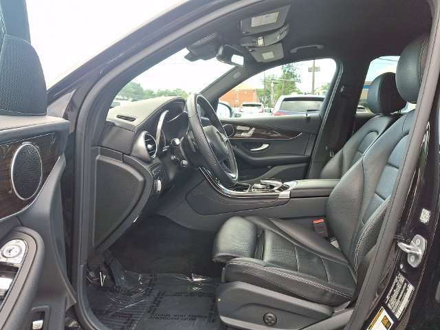 Used 2019 Mercedes-Benz GLC 300 4MATIC image 13