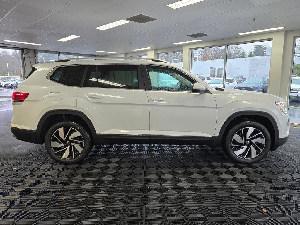 New 2026 Volkswagen Atlas SEL image 3