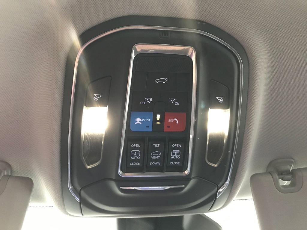 Used 2024 Jeep Grand Cherokee Limited 4xe image 36