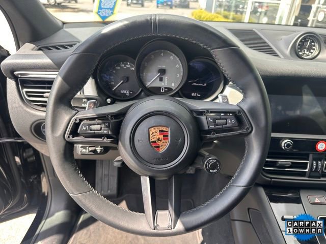 Used 2023 Porsche Macan S w/ Premium Package image 14