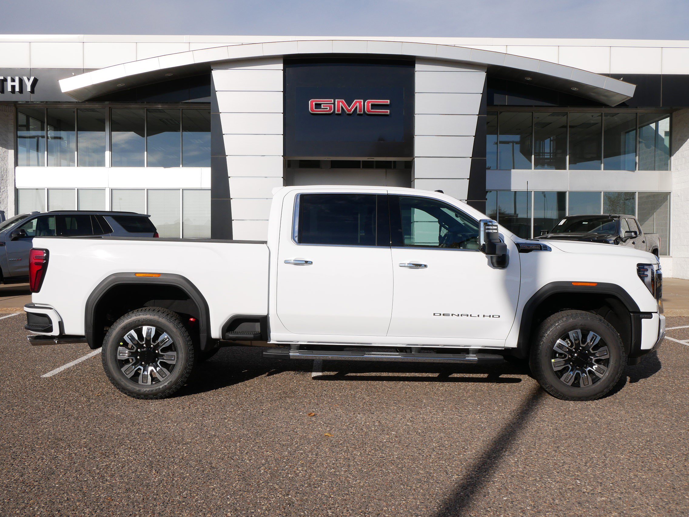 New 2026 GMC Sierra 3500 Denali image 2