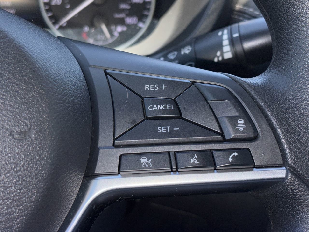 Used 2024 Nissan Sentra SV FWD image 21