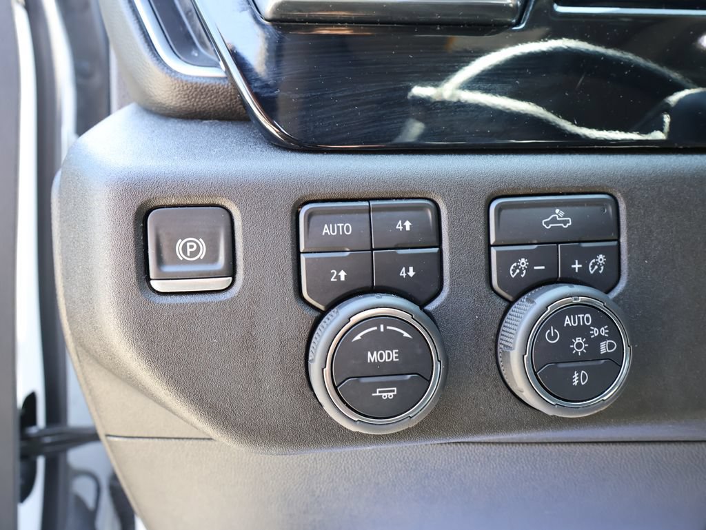 Certified 2025 Chevrolet Silverado 1500 RST w/ Max Trailering Package AWD/4WD image 12