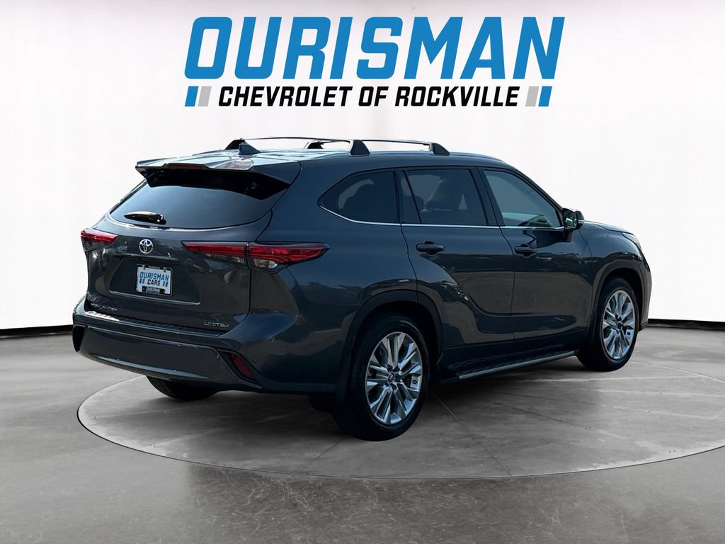 Used 2022 Toyota Highlander Limited FWD image 6