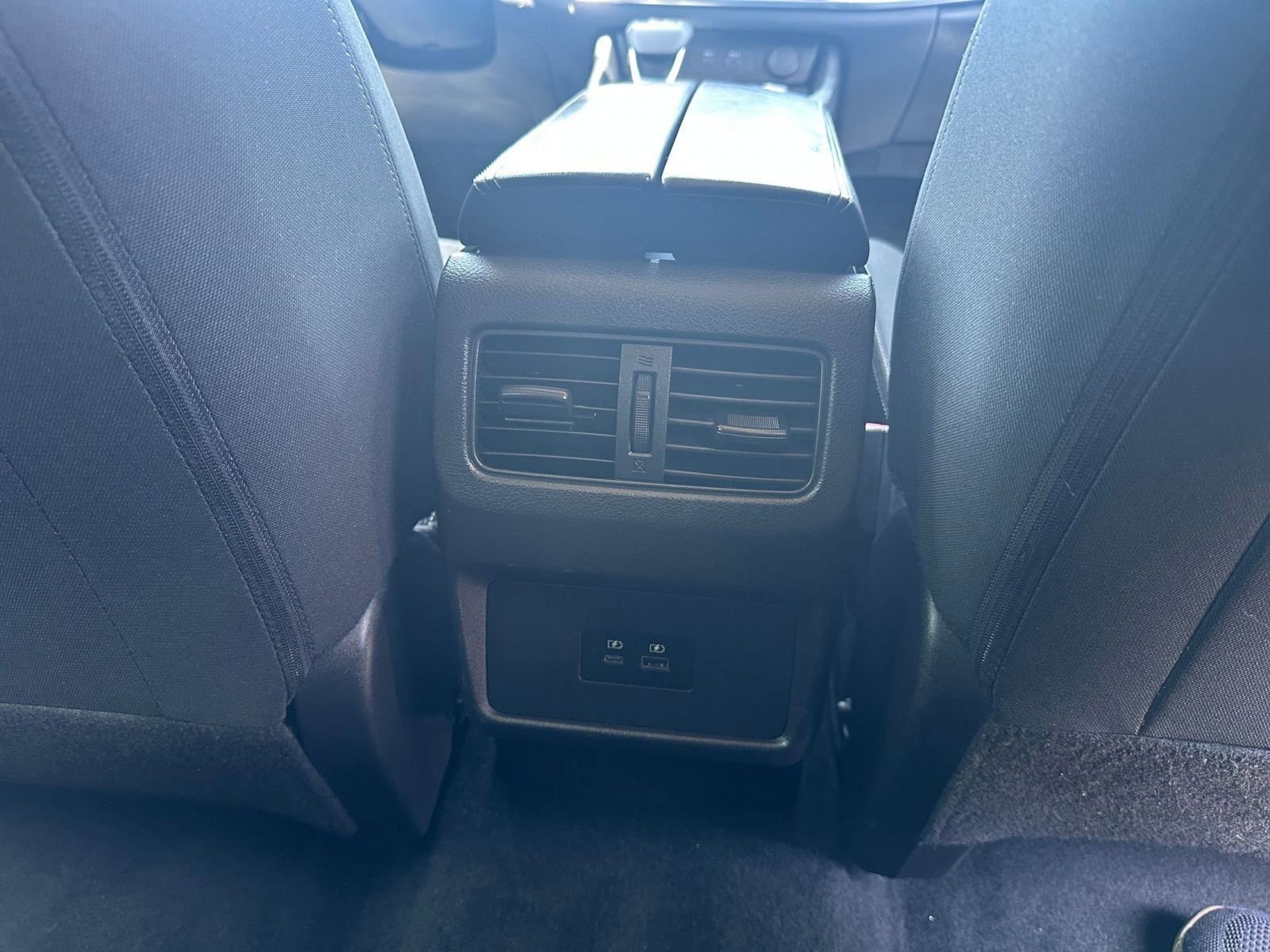 Used 2023 Nissan Rogue SV image 24