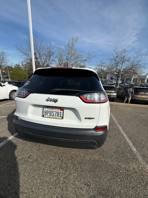 Used 2019 Jeep Cherokee Latitude Plus image 4