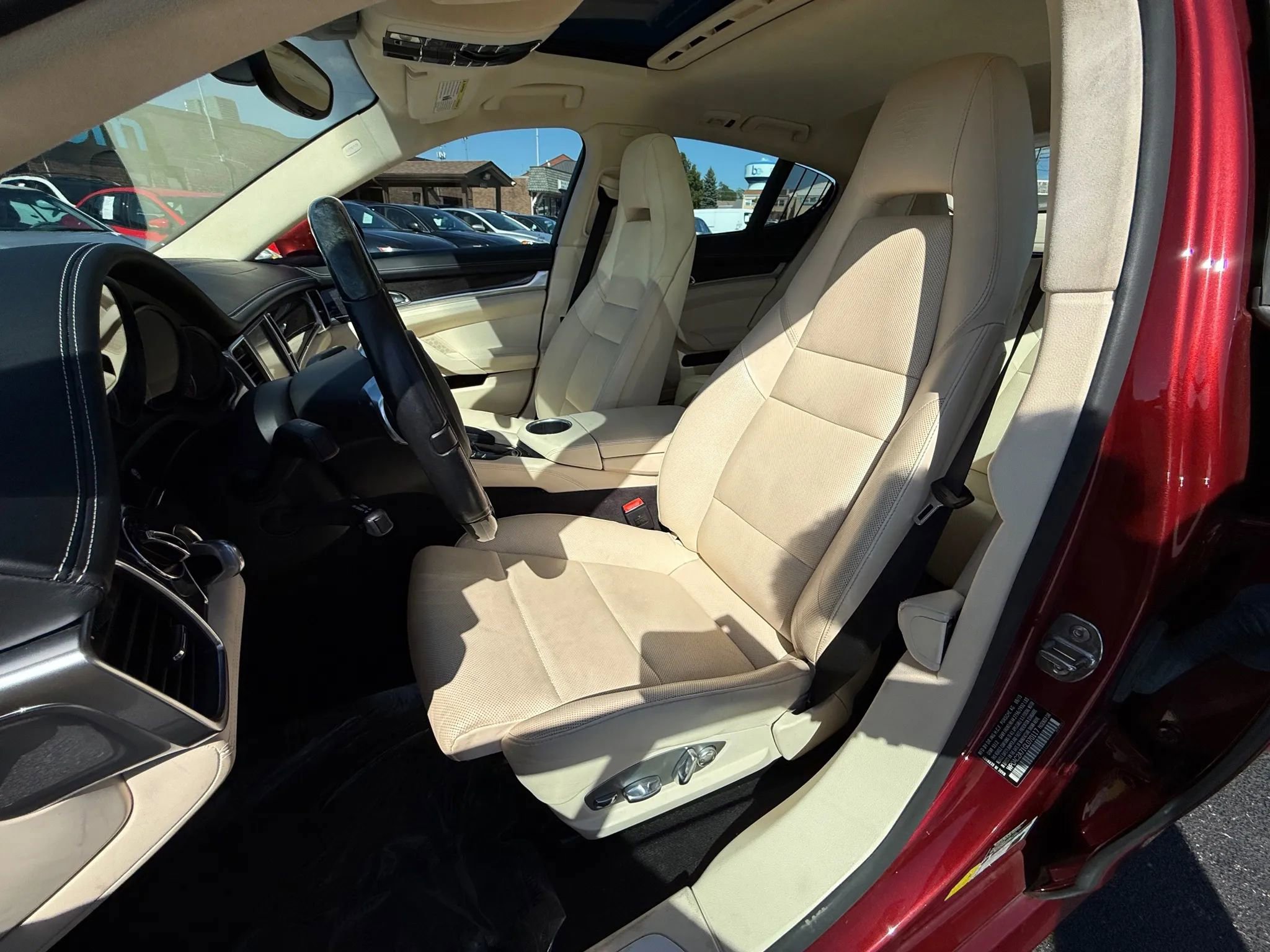 Used 2016 Porsche Panamera Turbo image 11