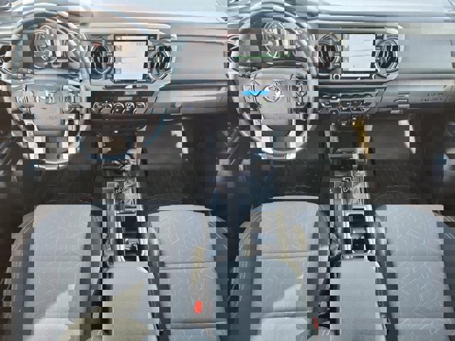 Used 2022 Toyota Tacoma SR image 10