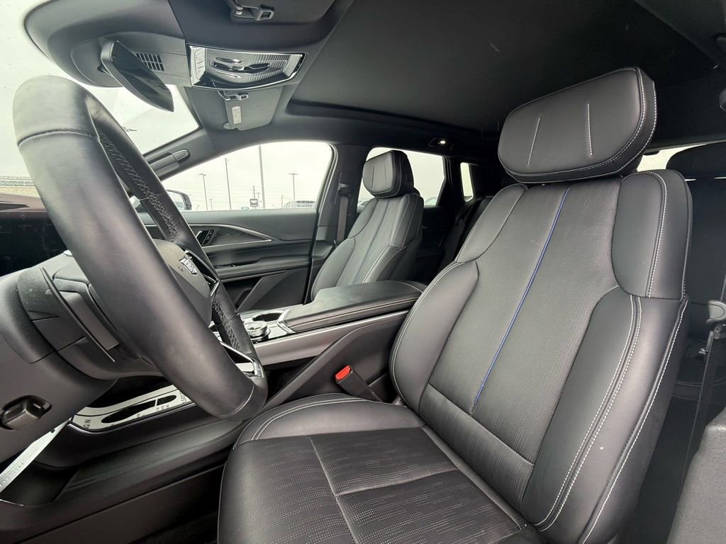 Certified 2024 Cadillac Lyriq Sport image 28