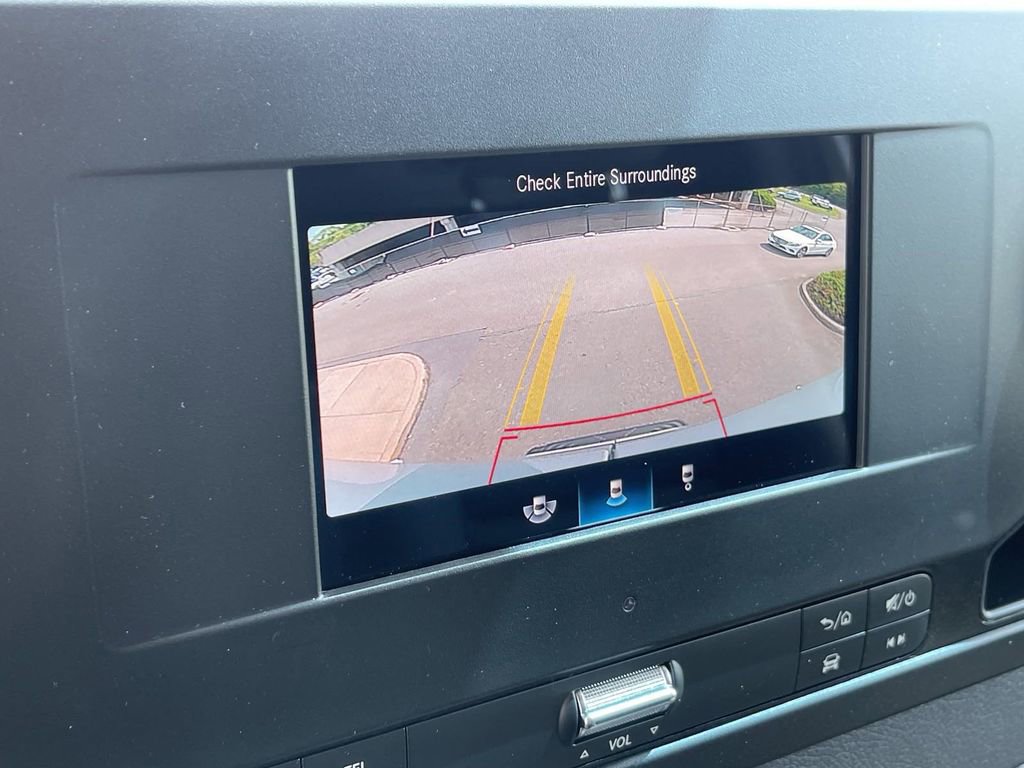 Used 2024 Mercedes-Benz Sprinter 2500 image 21