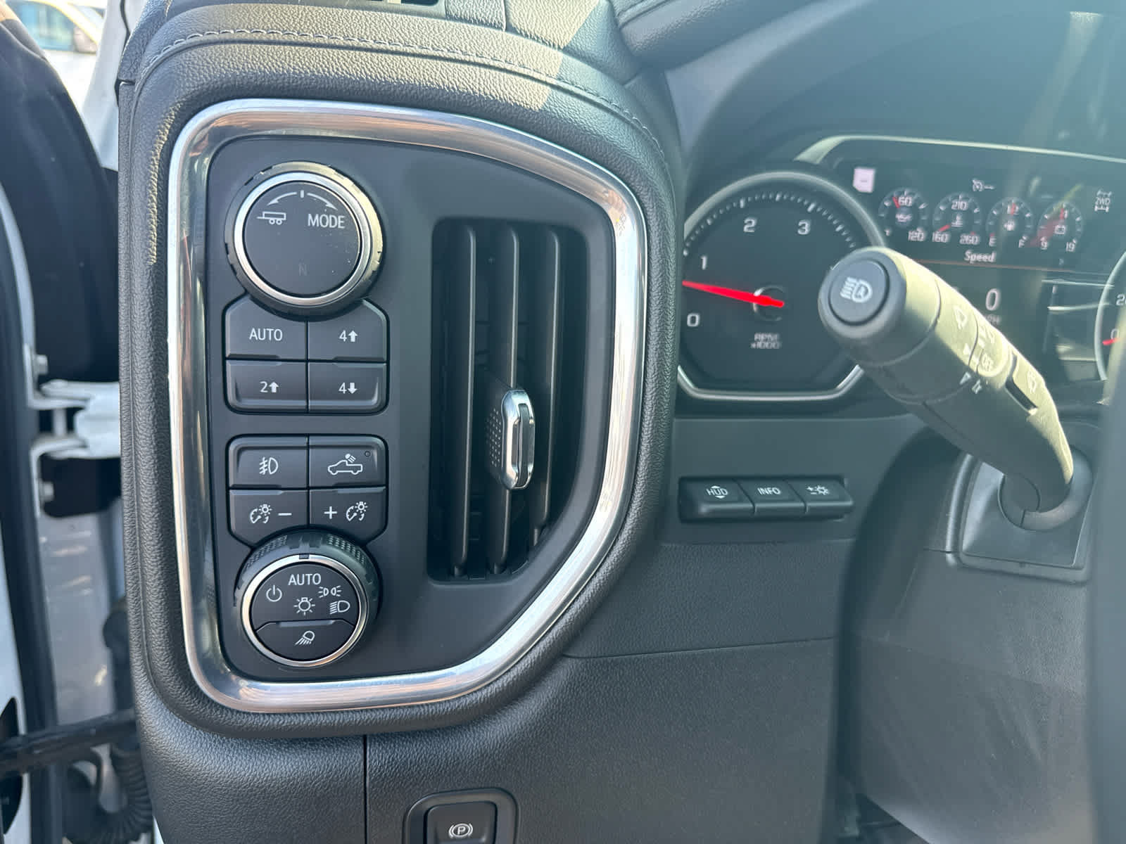 Certified 2022 Chevrolet Silverado 3500 LTZ w/ LTZ Plus Package AWD/4WD image 15