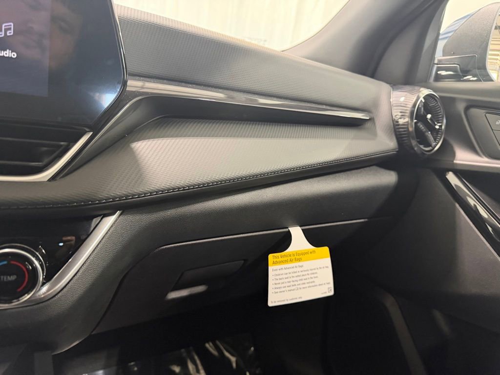 New 2026 Chevrolet Equinox LT w/ LPO, Floor Liner Package FWD image 24