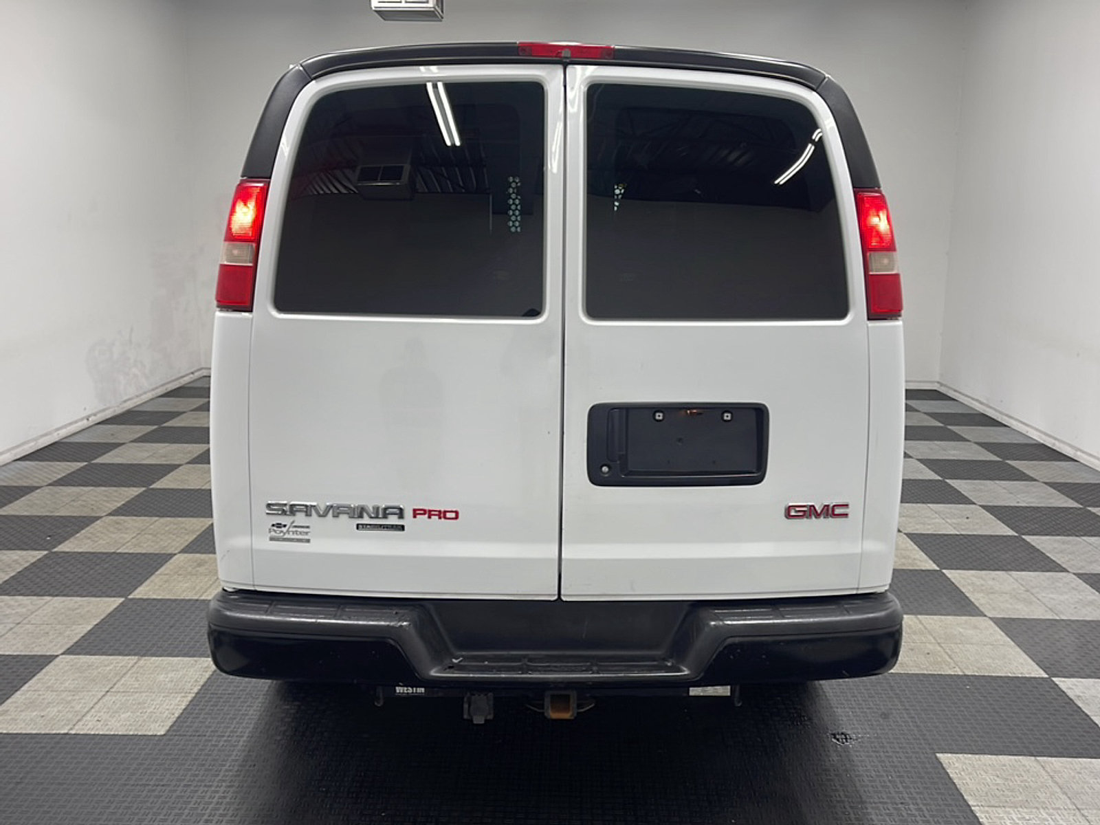 Used 2016 GMC Savana 2500 RWD image 12