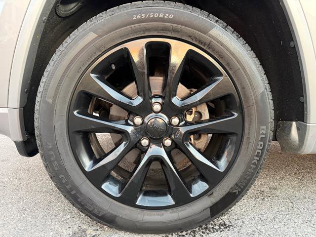 Used 2017 Jeep Grand Cherokee Altitude image 24