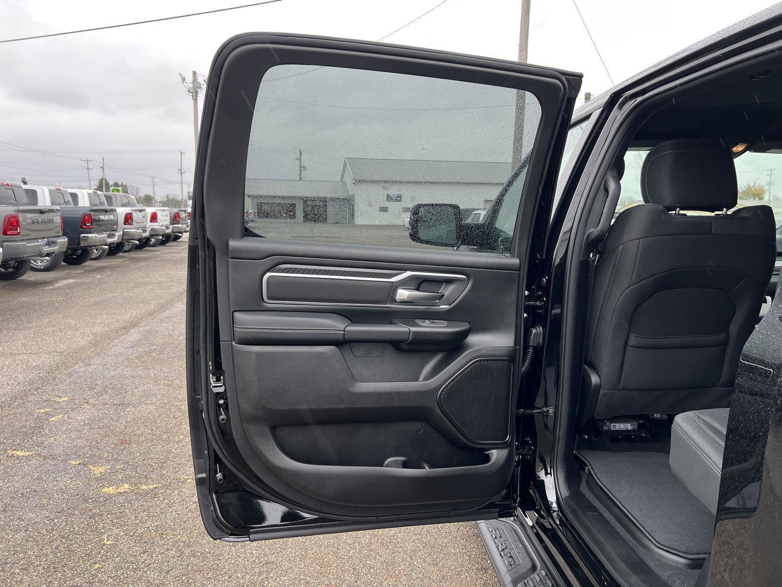 New 2026 RAM 1500 Big Horn w/ Night Edition image 28