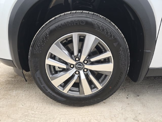 New 2026 Nissan Pathfinder SL w/ SL Premium Package FWD image 14
