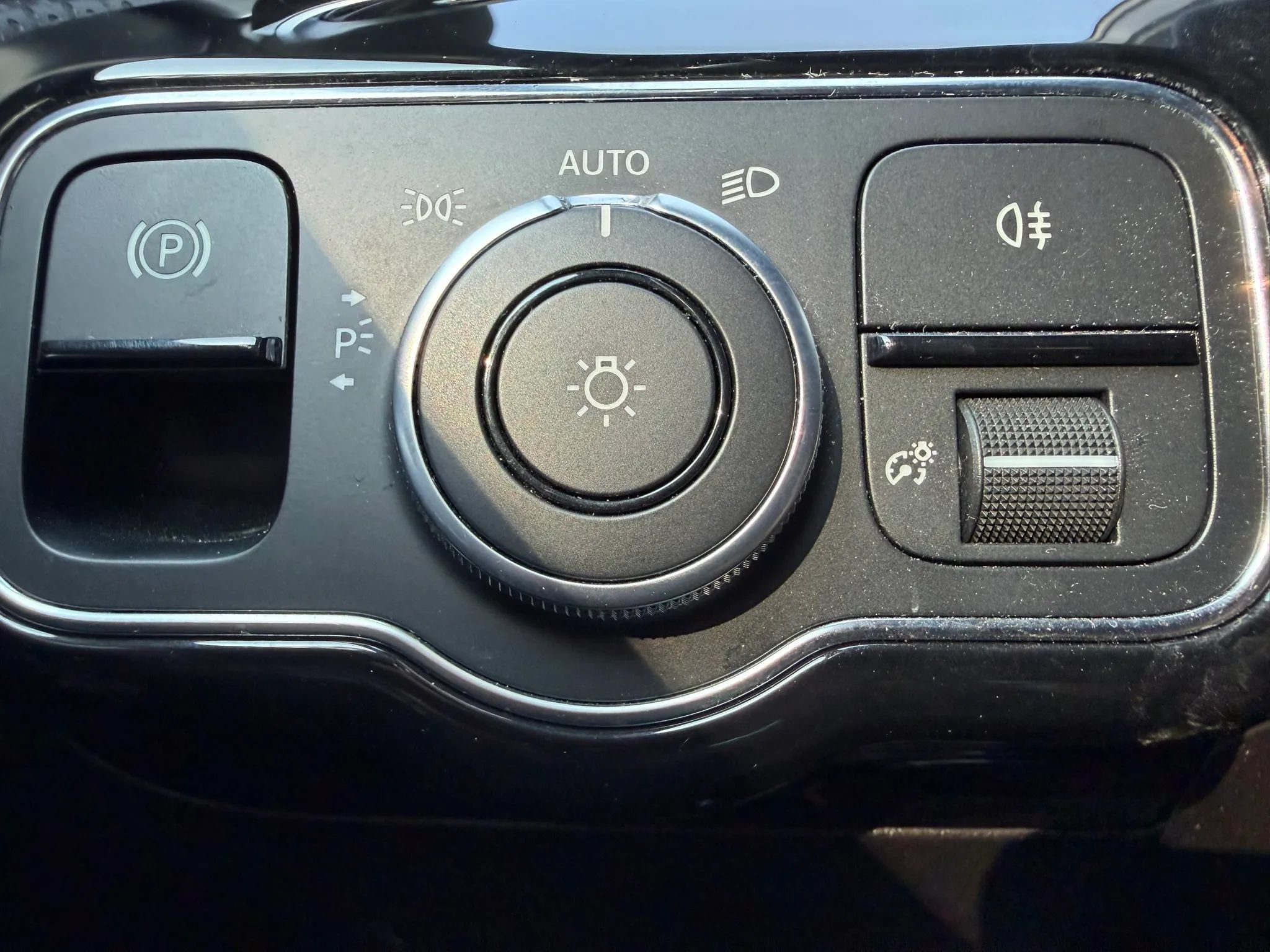 Used 2019 Mercedes-Benz A 220 4MATIC w/ Premium Package image 24