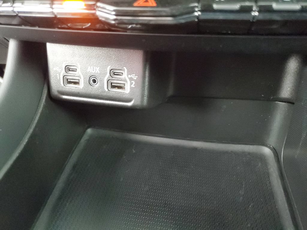 Used 2025 Dodge Durango GT w/ Blacktop Package RWD image 18