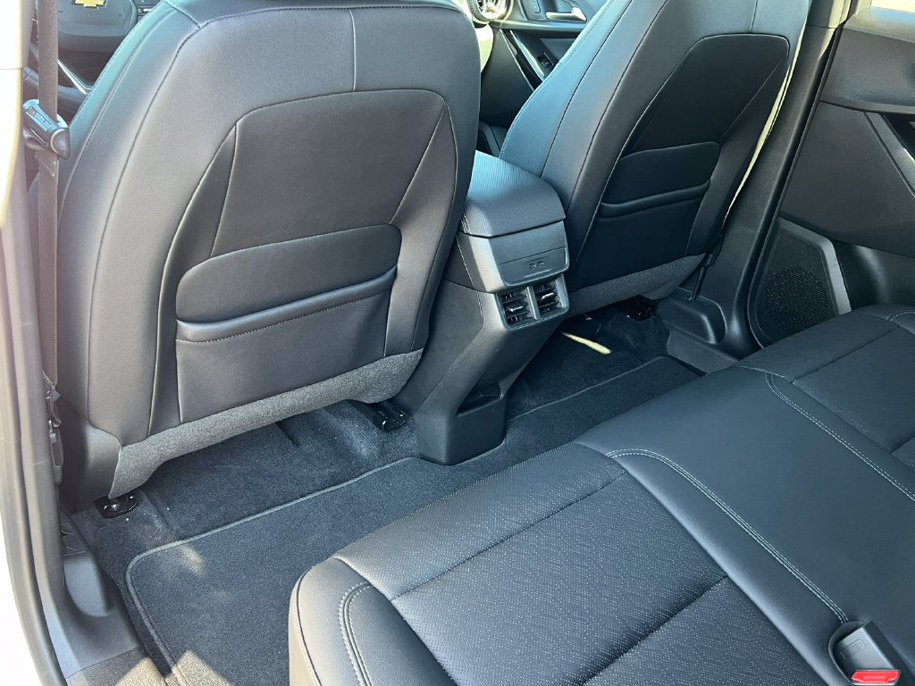Used 2025 Chevrolet Equinox LT w/ Convenience Package II FWD image 34