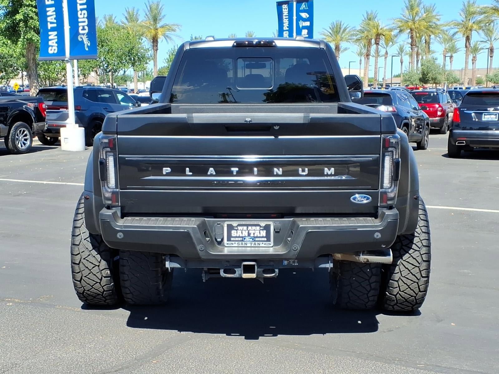 Used 2022 Ford F450 Platinum w/ FX4 Off-Road Package AWD/4WD image 5