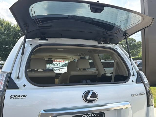 Used 2023 Lexus GX 460 Luxury w/ Sport Design Package AWD/4WD image 9