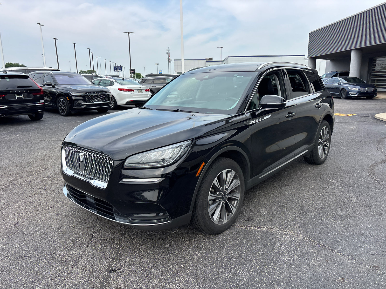 Used 2022 Lincoln Corsair Reserve w/ Elements Package AWD/4WD image 3