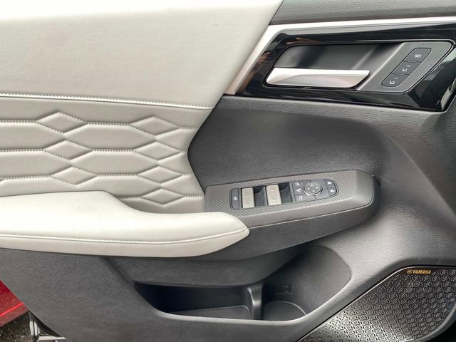 New 2025 Mitsubishi Outlander AWD image 18