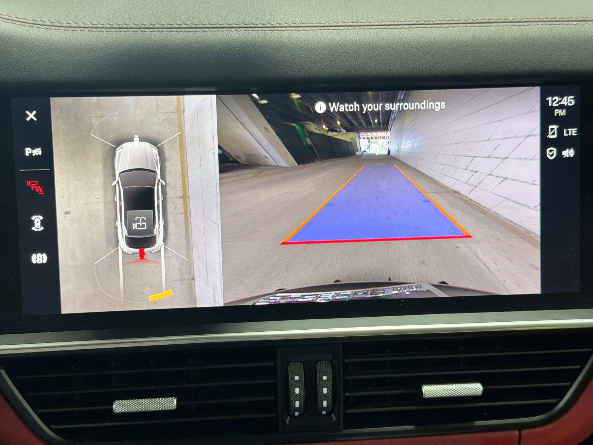 Certified 2023 Porsche Cayenne GTS AWD/4WD image 33