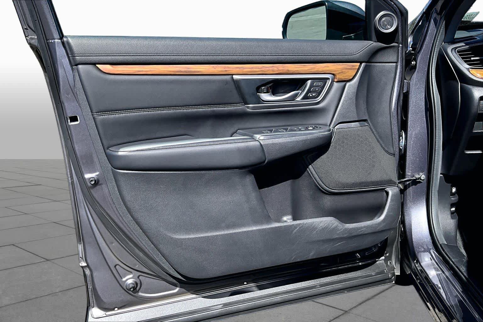 Used 2020 Honda CR-V Touring image 20