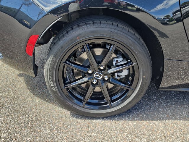 Used 2025 MAZDA MX-5 Miata Sport RWD image 5