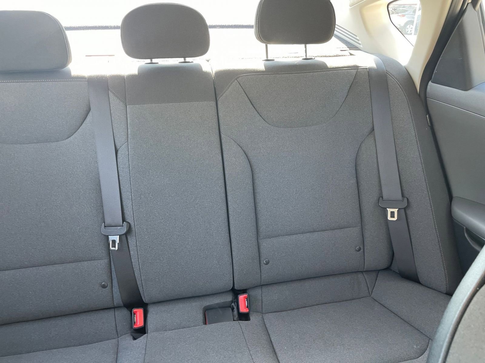 Used 2025 Kia K4 LXS image 36