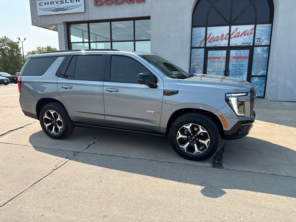 Used 2026 GMC Yukon AT4 Ultimate AWD/4WD image 2