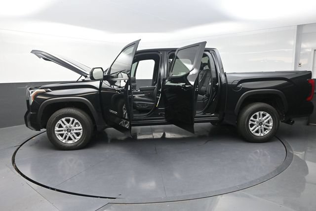 Used 2026 Toyota Tundra SR5 w/ SR5 Premium Package AWD/4WD image 42