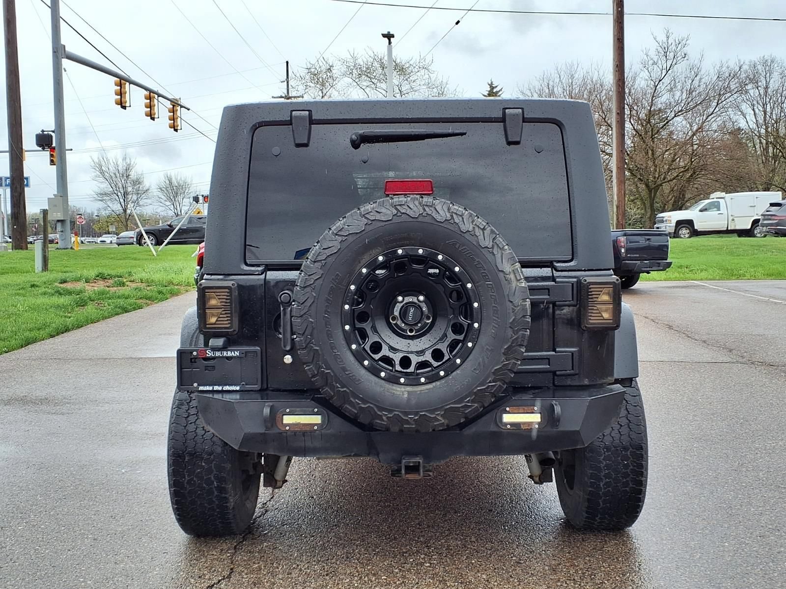 Used 2013 Jeep Wrangler Unlimited Sahara w/ Connectivity Group AWD/4WD image 6
