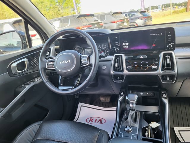 Used 2023 Kia Sorento S image 15