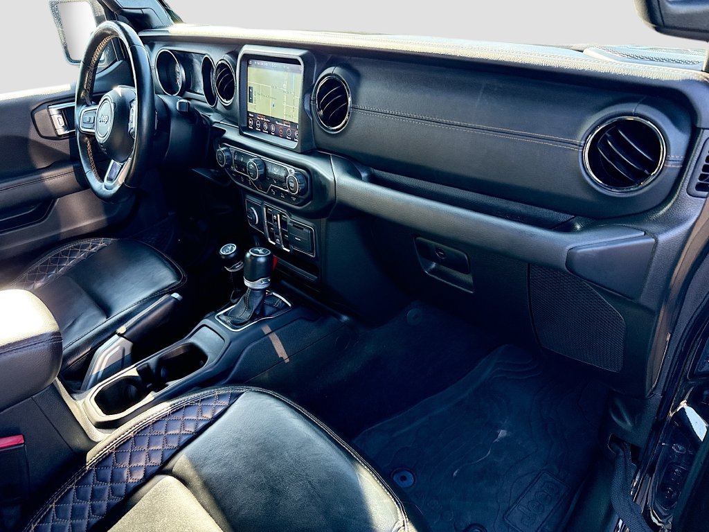 Used 2022 Jeep Wrangler Unlimited Sahara AWD/4WD image 34