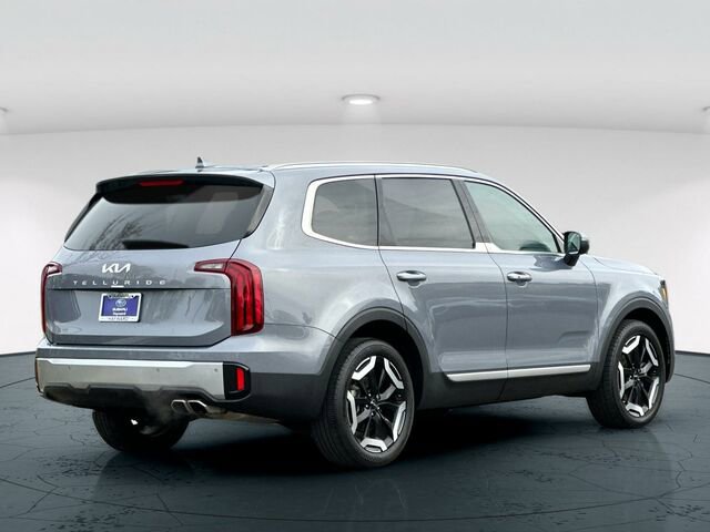 Used 2023 Kia Telluride S image 6