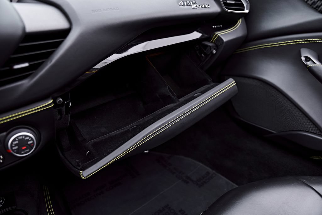 Used 2019 Ferrari 488 Spider RWD image 83