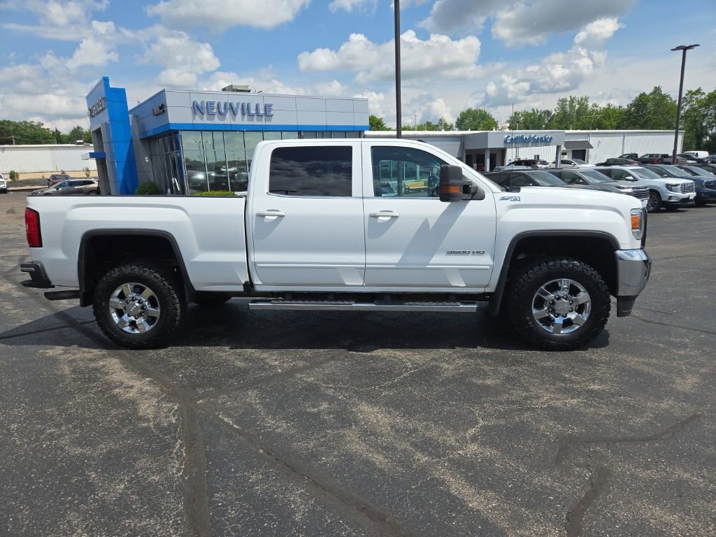 Used 2017 GMC Sierra 3500 SLE w/ SLE Fleet Preferred Package AWD/4WD image 2