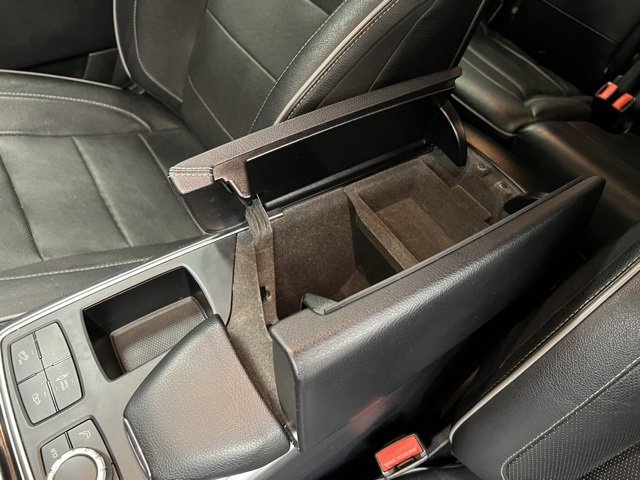 Used 2014 Mercedes-Benz GL 550 4MATIC image 25