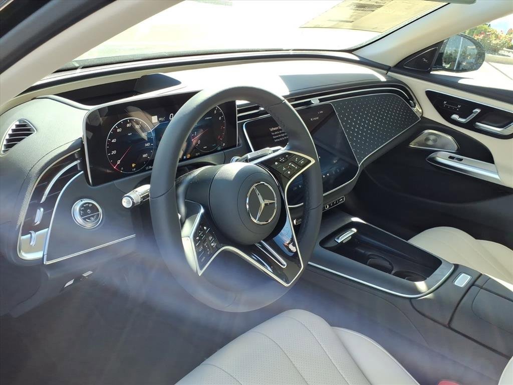 New 2026 Mercedes-Benz E 350 4MATIC Sedan image 16