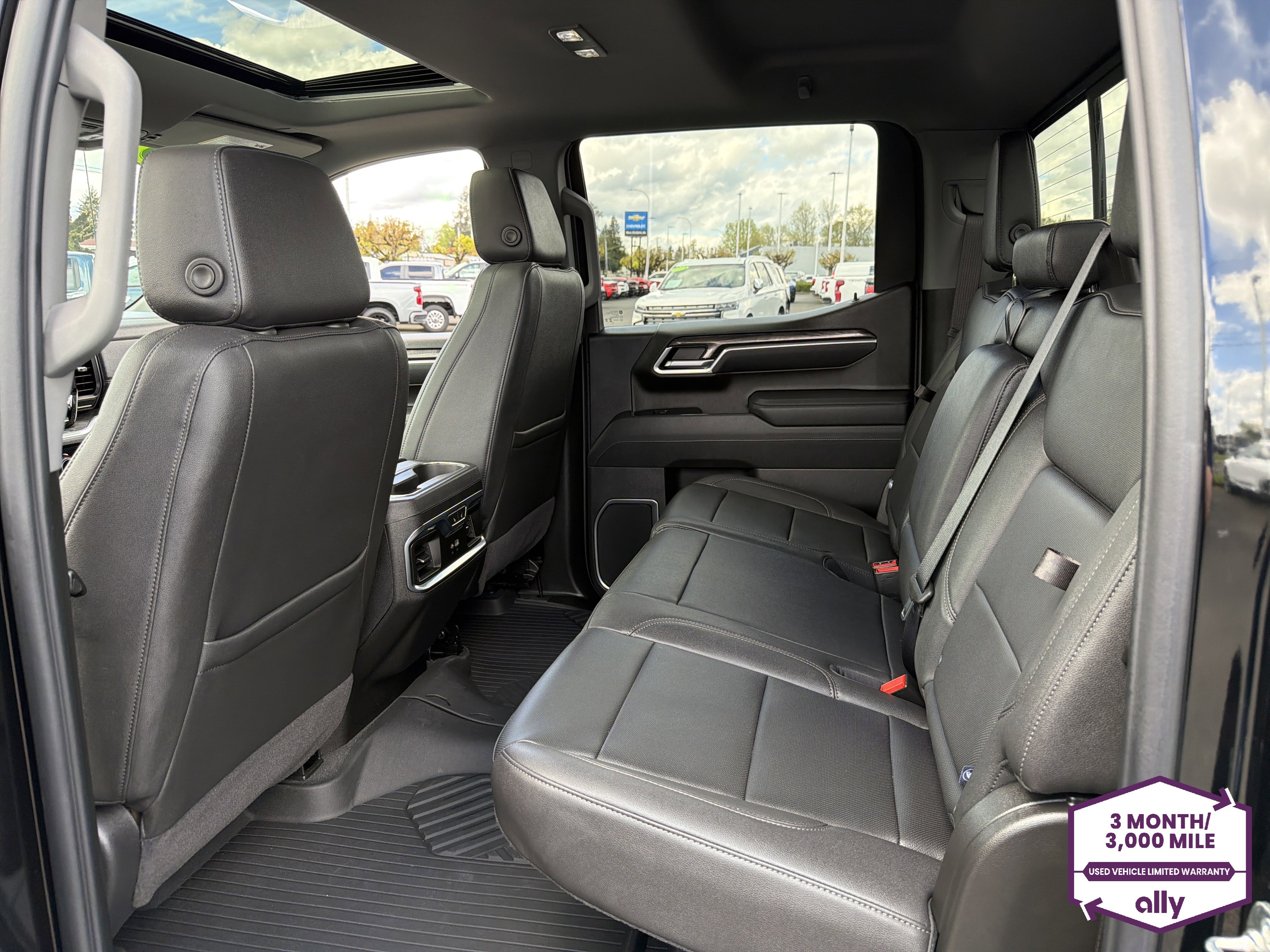 Used 2026 Chevrolet Silverado 1500 LTZ w/ LTZ Premium Package AWD/4WD image 11
