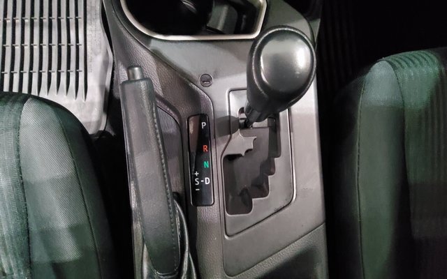 Used 2018 Toyota RAV4 LE image 29