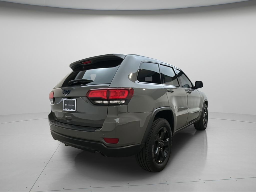 Used 2019 Jeep Grand Cherokee Laredo image 7