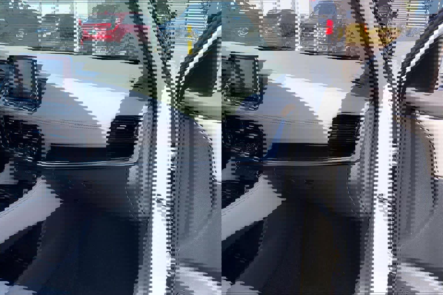 Used 2023 Nissan Rogue SL FWD image 18