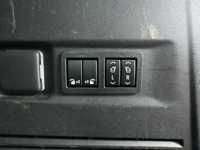 Used 2021 GMC Yukon XL AT4 AWD/4WD image 49