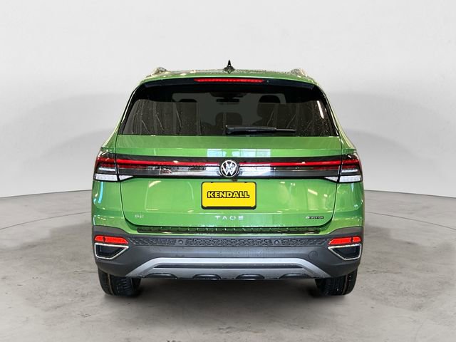New 2026 Volkswagen Taos SE image 5