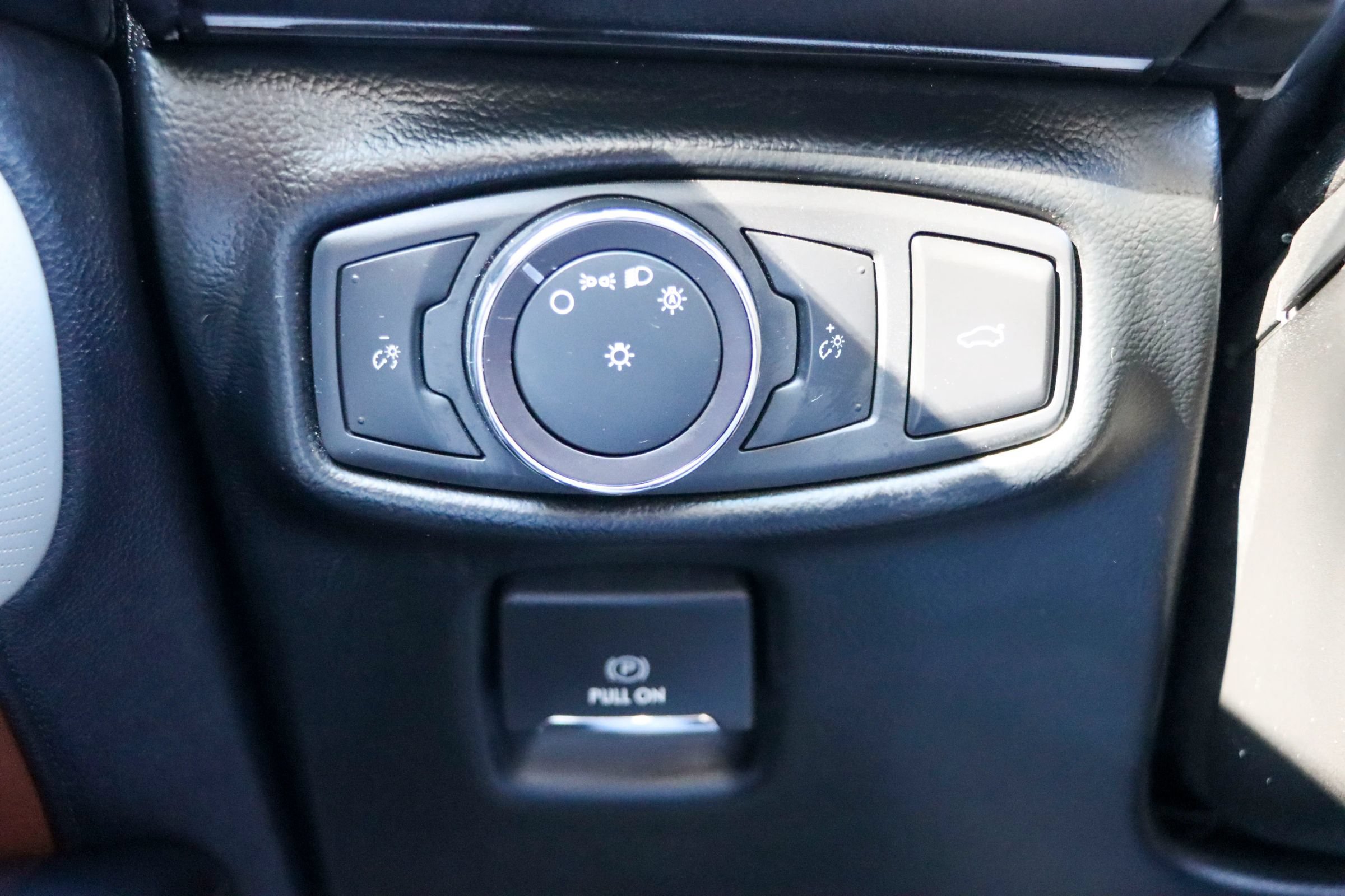 Used 2019 Lincoln MKZ Reserve w/ Luxury Package FWD image 30